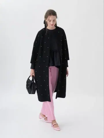 TSURU by Mariko Oikawa 블랙 펄 장식 코트