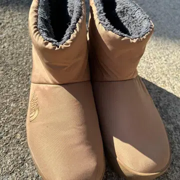 THE NORTH FACE 베이지 숏부츠