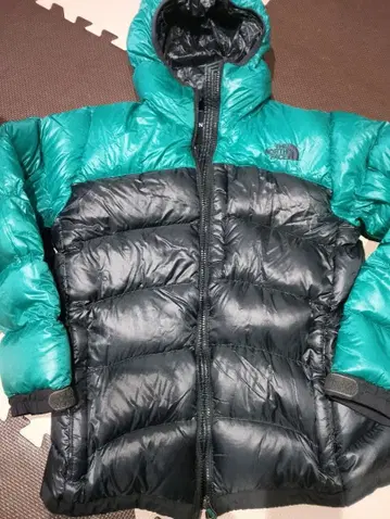 THE NORTH FACE 후드 부착 다운 자켓 S