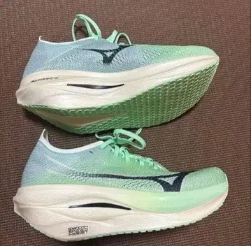 미즈노 웨이브 리벨리온 프로 3 26.5cm 러닝