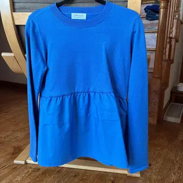 OPAQUE.CLIP 파랑 페플럼 디자인 긴팔 니트