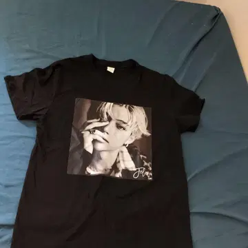 스트레이 키즈 필릭스 블랙 T셔츠 M 사이즈 100% 코튼