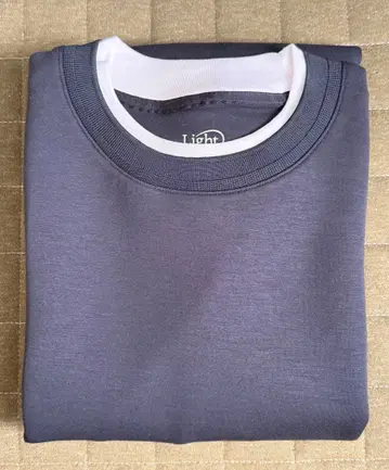 [ 새상품 ] GLOBAL WORK 라이트 쿠션 크루 레이어 차콜 L