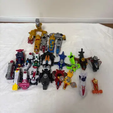 루팡레인저 VS 파트레인저 슈퍼전대 히어로 완구 세트