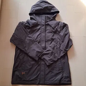 새상품급 le coq sportif 후드 부착 브라운