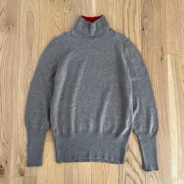 [ 새상품급 ] RIVAMONTI 이탈리아제 터틀넥 스웨터 실크 혼방