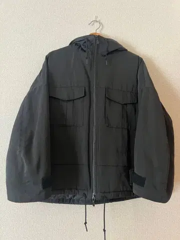 UNIQLO x White Mountaineering 다운 자켓 블랙