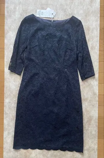 새상품 쿠 드 샹스 네이비 레이스 타이트 원피스 7부 소매 36