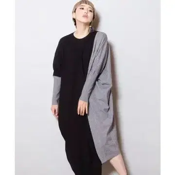 새상품 오즈모시스 배색 니트 원피스