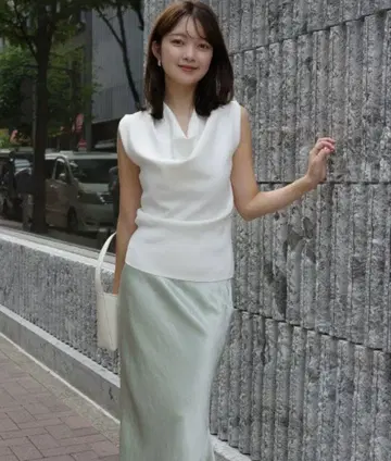 anuans 드레이프 넥 니트탑 ( WHITE )