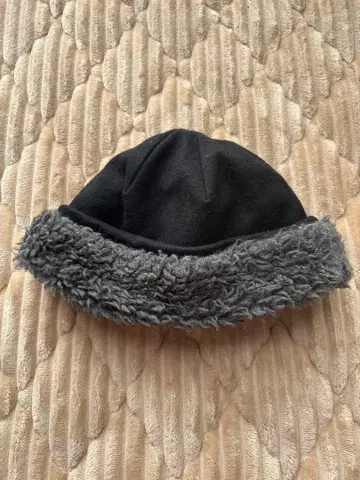 마츄아하 보아 햇 블랙