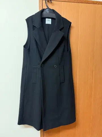 새상품 자라 ZARA 울 혼방 두꺼운 원단 롱베스트 S