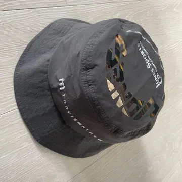 TRAVISMATHEW JONES 콜라보 버킷 햇 그레이