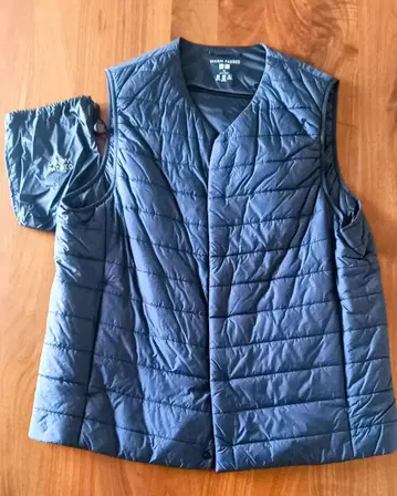 UNIQLO 웜 패디드 베스트 XL 다크 블루