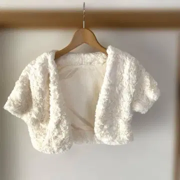 퍼 볼레로 화이트 계열