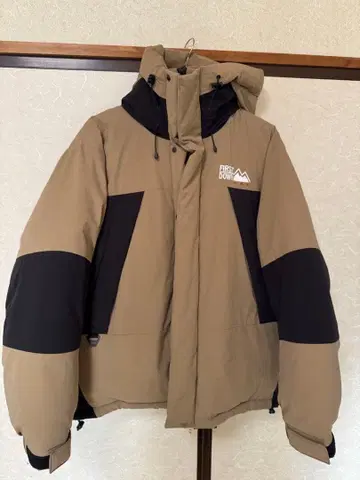 FIRS DOWN 후드 부착 다운 자켓