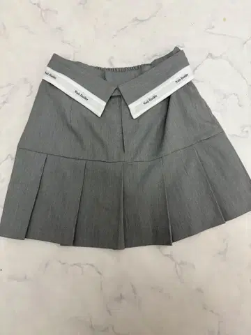 립 서비스 스커트