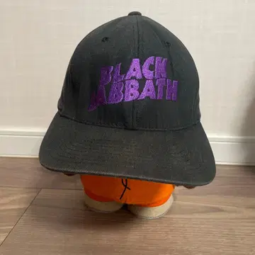 Black sabbath cap flexfit