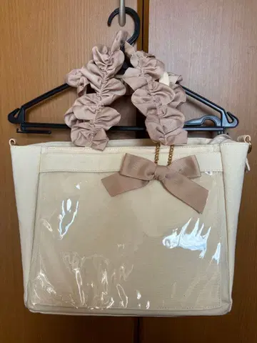 자카마트 A4 이타백 프릴 토트 베이지