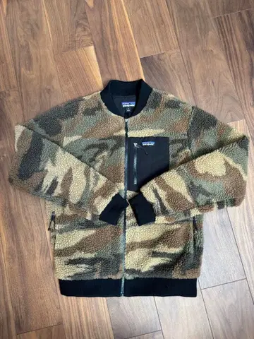 파타고니아 레트로 X 보머 자켓 카모 패턴 M 사이즈