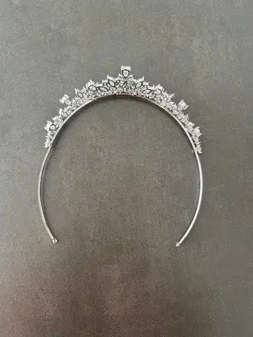 크리스탈 장식 실버 티아라