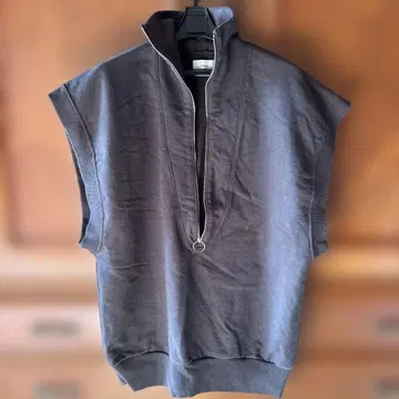 FUMIE=TANAKA 하프 지퍼 맨투맨 베스트