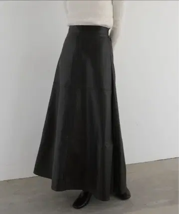 인조 가죽 플레어 스커트