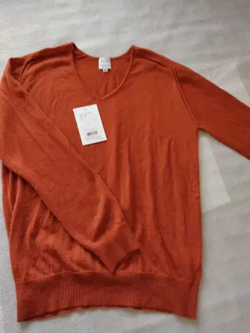 si:m 스이무 오렌지 V넥 스웨터 38 일본제 새상품급