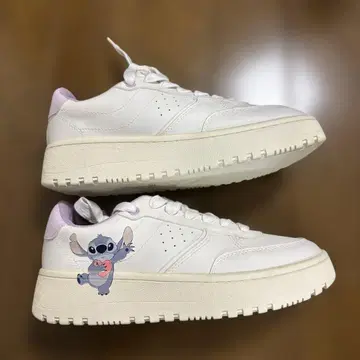 ZARA 스티치 신발 24