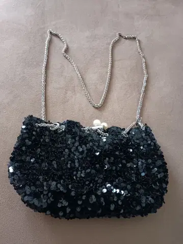 스팽글 블랙 숄더백