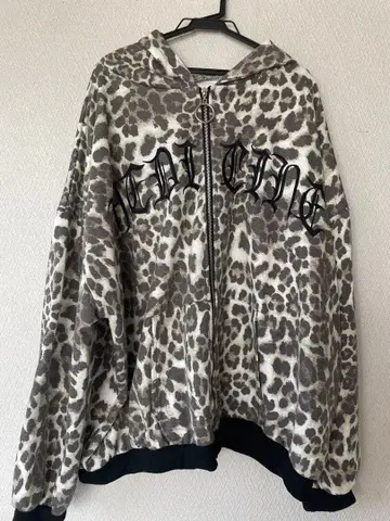 VOLCAN & APHRODITE 레오파드 무늬 후드티