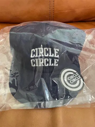CIRCLE CIRCLE 네이비 캡