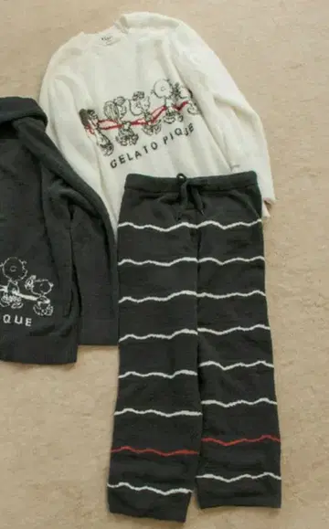 [ 새상품 ] 젤라피케옴 PEANUTS 스누피 콜라보 복슬복슬