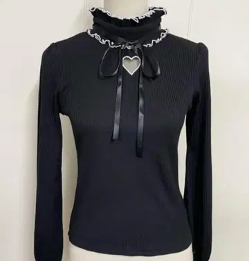 MARS 하트 컷아웃 골지 상의 블랙