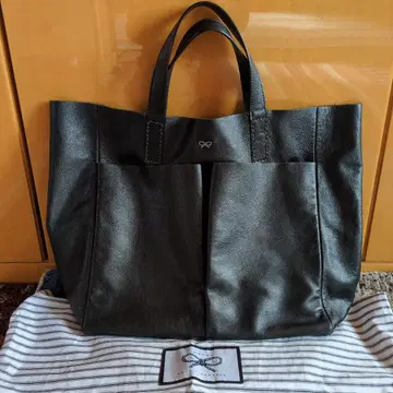 ANYAHINDMARCH 토트백