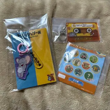 [ 새상품 ] 톰과 제리 아크릴 키링과 캔뱃지 세트