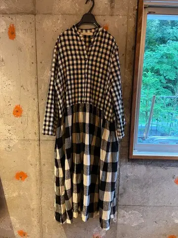 LARA KRUDE 체크 패턴 롱 원피스