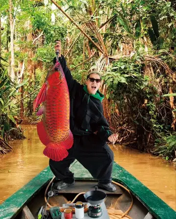 tightbooth chaos fishing club 플리스 자켓