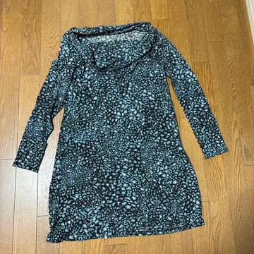 레오파드 무늬 긴팔 튜닉 사이즈 4.0