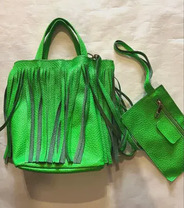 프린지 디자인 가죽 핸드백 네온 그린