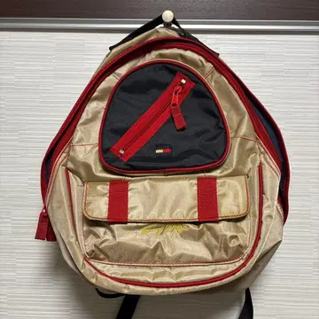 Tommy Hilfiger 삼각형 디자인 백팩