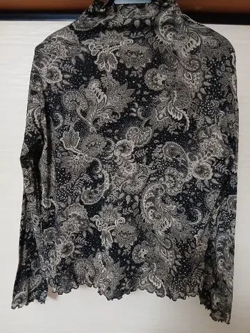 시선당 HITOSHI TAMURA 튤 상의