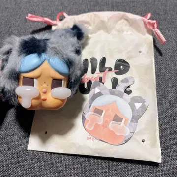 CRYBABY 정품 WILD but CUTIE 봉제 인형 펜던트