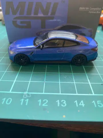 MINI GT BMW M4 Competition 블루