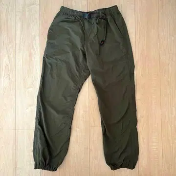 그라미치 나일론 트랙 팬츠