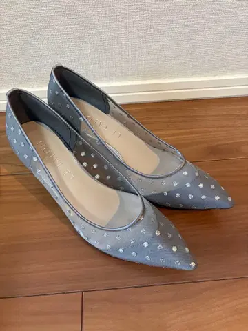 도트 무늬 스틸레토 펌프스 24.0cm 그레이