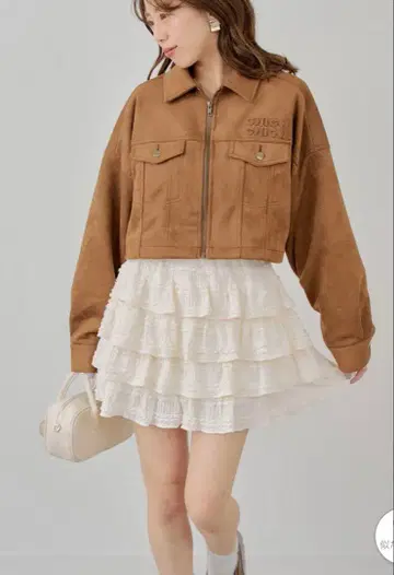 [ Chico ] 레이스 티어드 프릴 치마바지