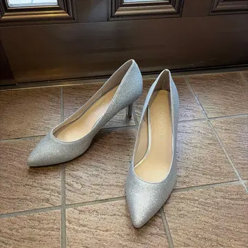 [ 새상품급 ] 글리터 포인티드 펌프스 실버 23.5