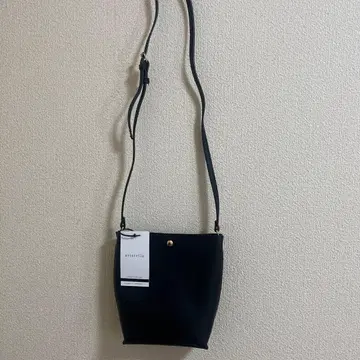 숄더백 aristella 블랙