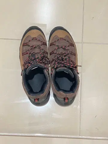 티고라 27.5cm 와이드 투습 방수 트레킹 슈즈 MID M BR